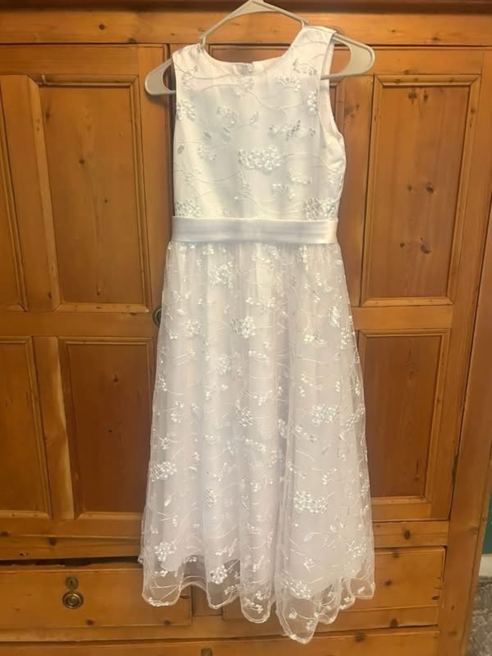 White Floral Embroidered Girls' Dress - flower girl, communion